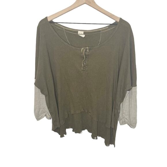 FREE PEOPLE Women's Small Star Oversized Henley Top Army Green Boho Distressed - Picture 2 of 16